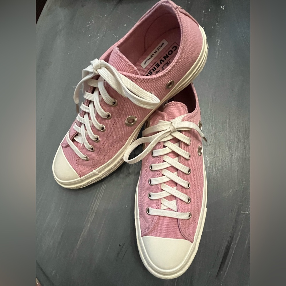 Converse Chuck 70 Metal Rings Pink Canvas Sneakers - Picture 2 of 7